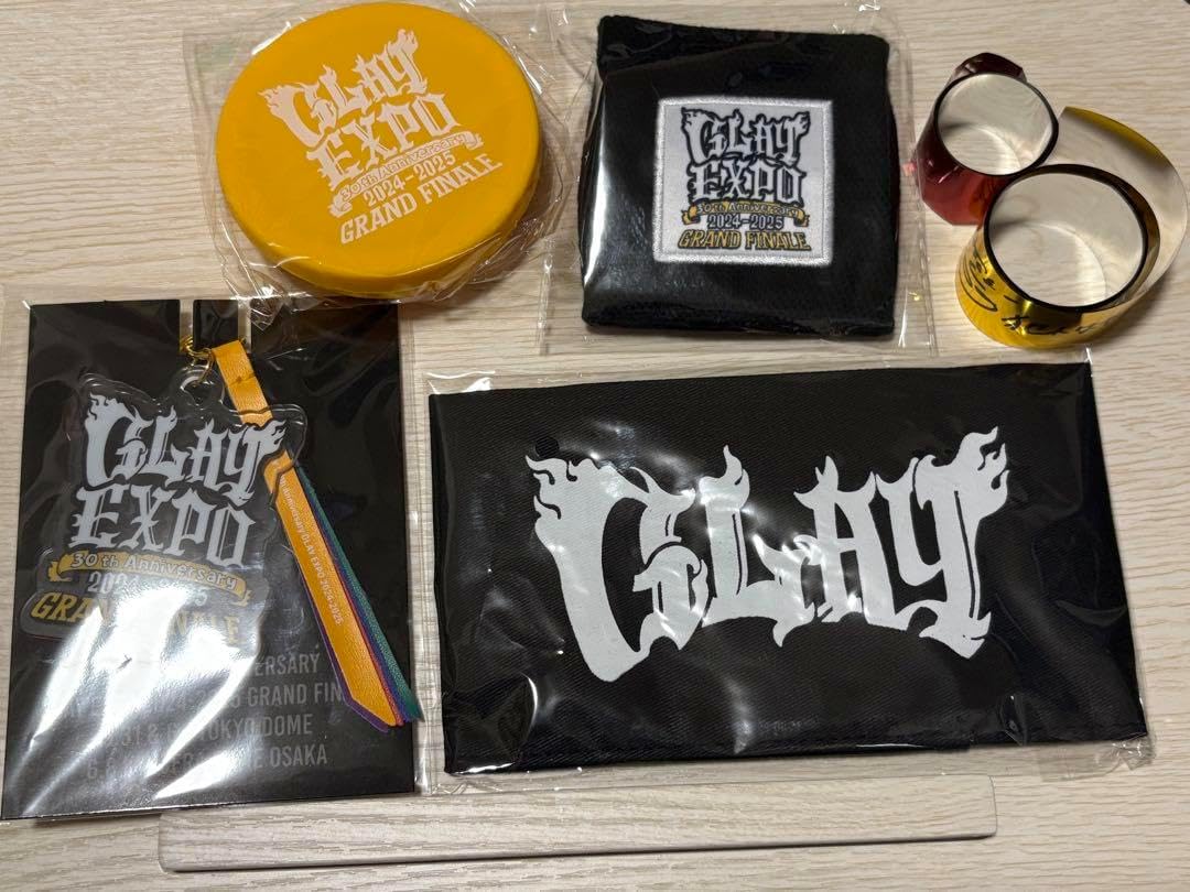 GLAY EXPO缶 2025 一部 銀テープ付 腕章 リストバンド　カップ他 GLAY EXPO缶 2025 一部 銀テープ付 腕章 リストバンド カップ他